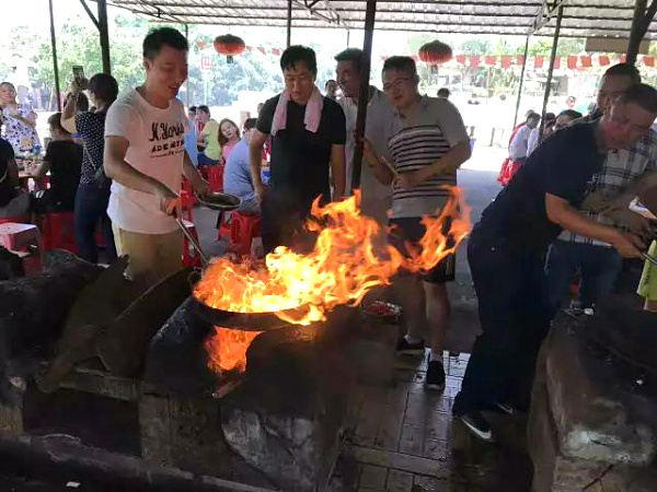 野炊大比拼