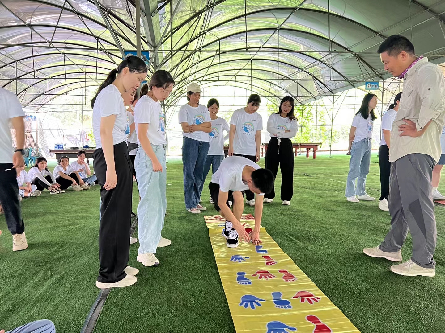 深圳公司團建戶外拓展野炊燒烤農(nóng)家樂休閑游